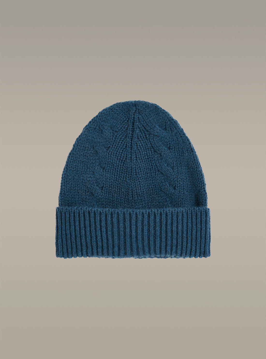 Cable-knit beanie