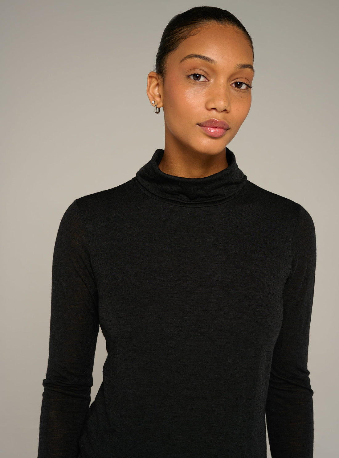 Cotélac Fitted long-sleeve turtleneck jersey top