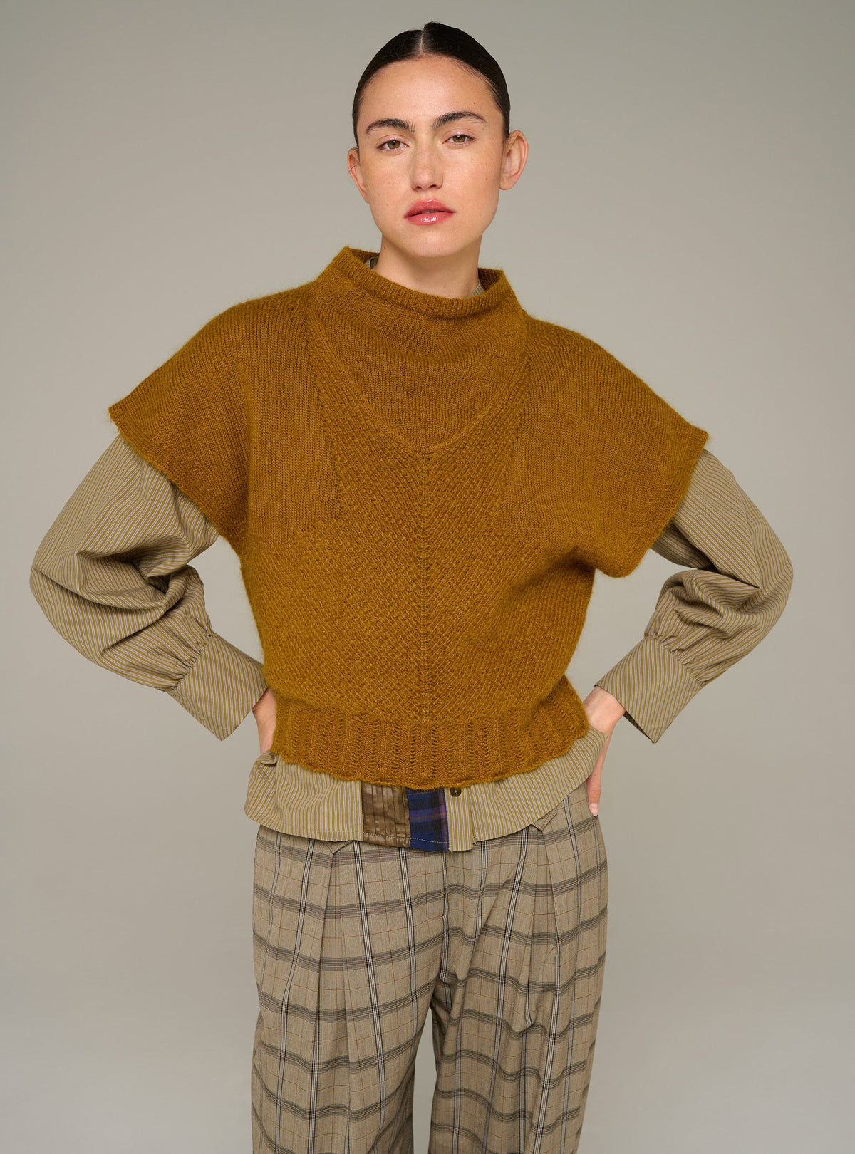 Cotélac Fitted short-sleeve crewneck sweater