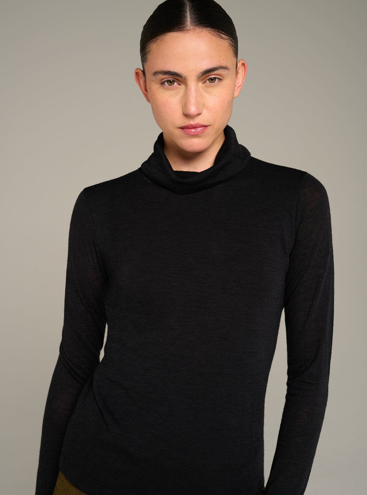 Cotélac Fitted long-sleeve turtleneck tee